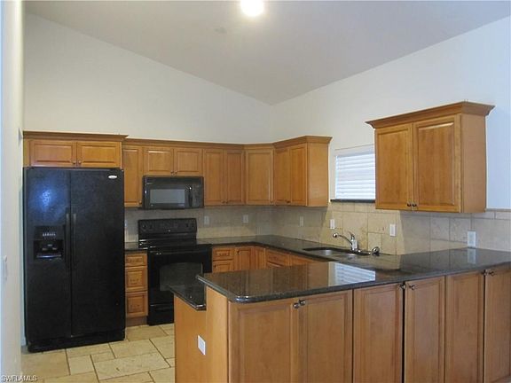 2nd image of 2603 Diplomat Pkwy W