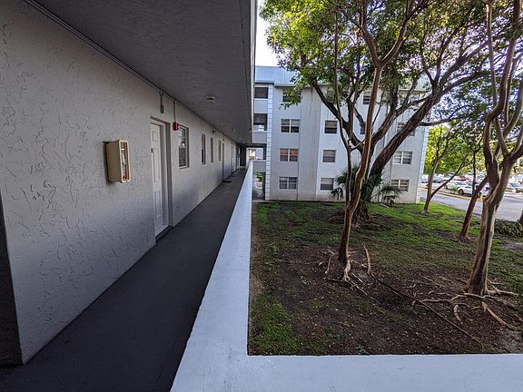 4th image of 17255 SW 95th Ave #D253