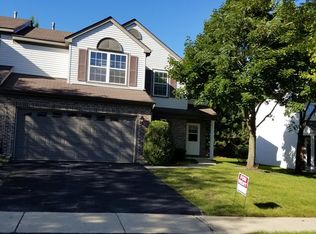 2883 Caldwell Ln, Geneva, IL 60134