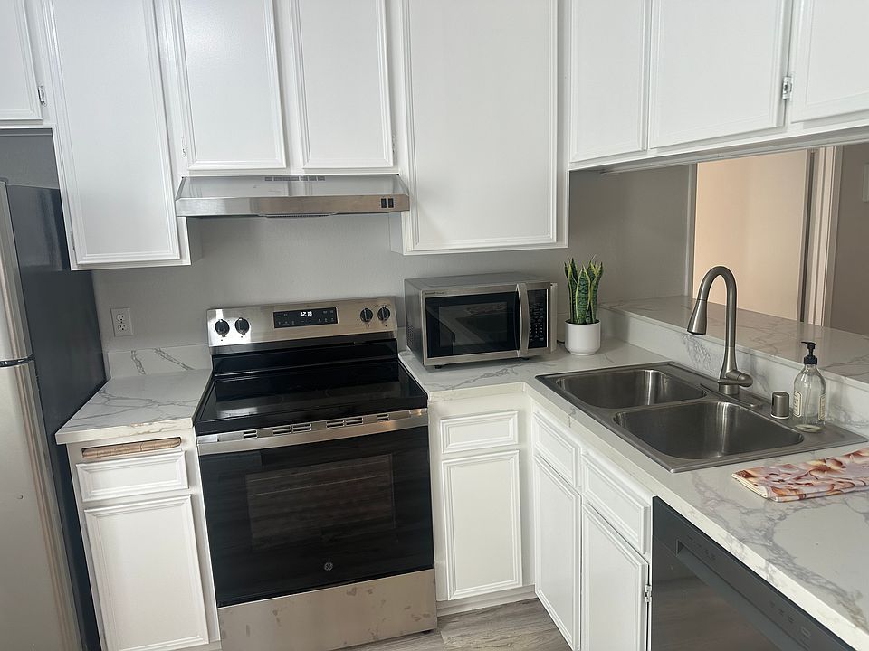 1st image of 7500 Parkway Dr Unit 300