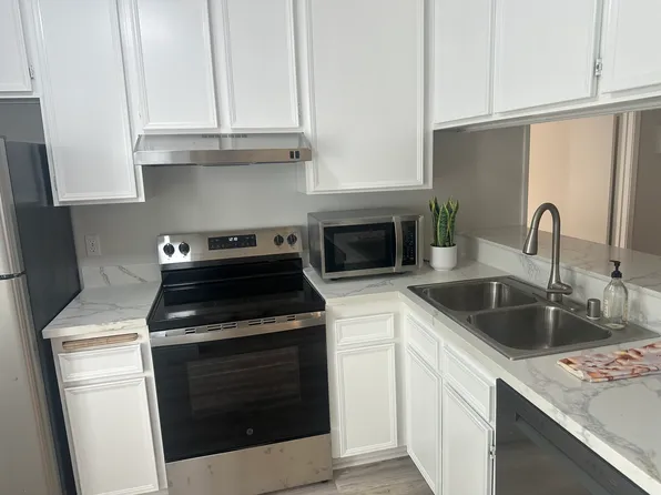 7500 Parkway Dr, La Mesa, CA