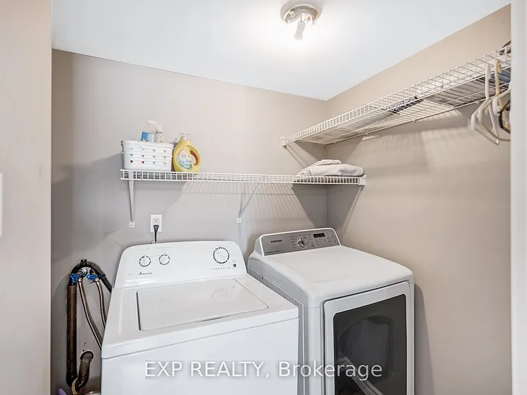 15390 Yonge St #104 — Photo 18