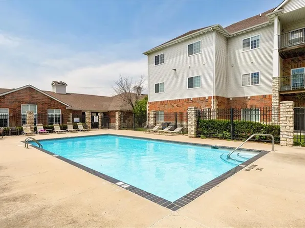 6255 Beechtree Dr Unit 1302, West Des Moines, IA 50266