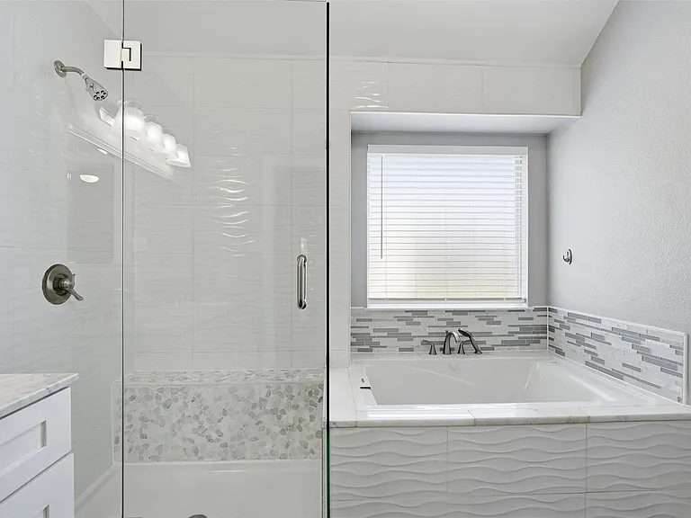 410 Roundabout Dr — Photo 21
