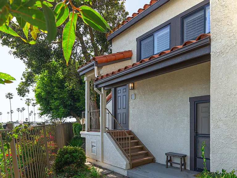 4450 Antigua Way — Photo 28
