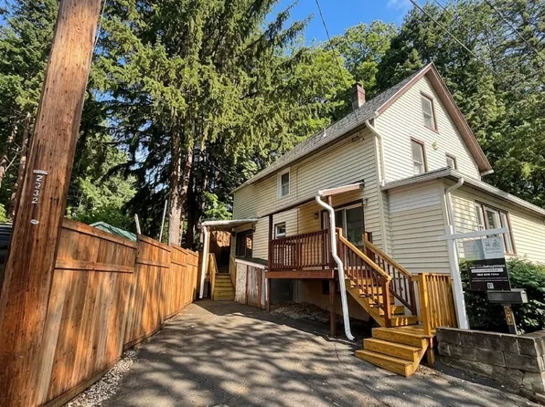 30 Pond Street, Naugatuck, CT 06770