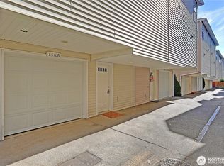 8518 Midvale Avenue NW #B, Seattle, WA 98103