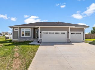 204 11th Ct NW, Bondurant, IA 50035