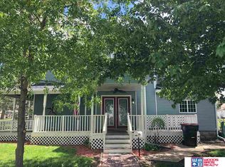 903 Lincoln St Beatrice NE 68310 Zillow