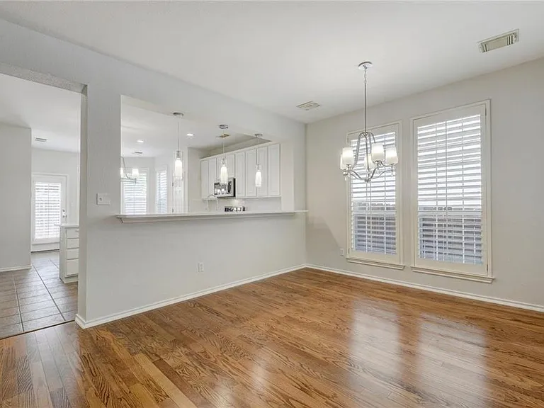 2614 Kinney Oaks Ct — Photo 10