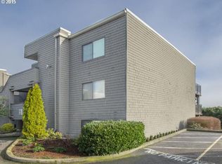 5630 SW Riverside Ln SE #22, Portland, OR 97239
