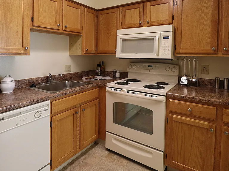 Spring Ridge Apartments — Photo 19