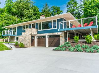 915 Mariane Ter, Lake Geneva, WI 53147