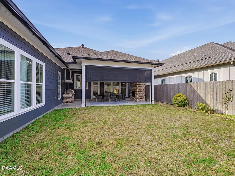 102 Harvest Creek Ln — Photo 44