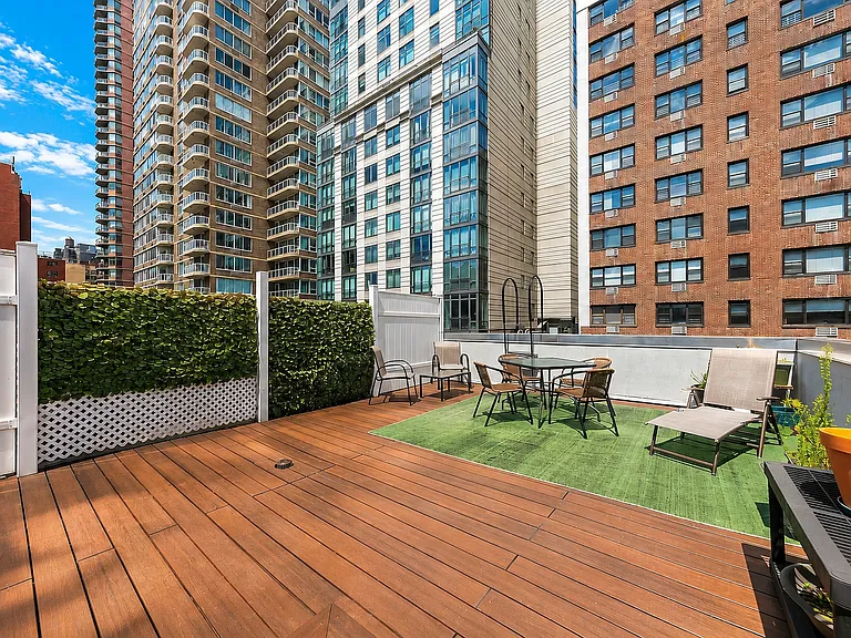 413 E 78th St #4FE — Photo 7