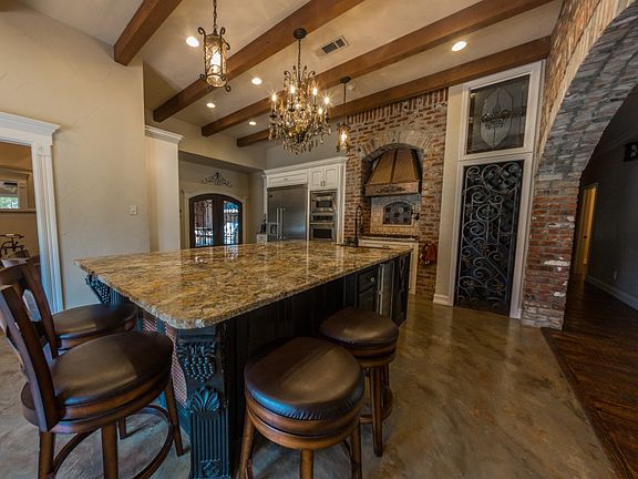 3rd image of 2401 Brierfield Dr #1