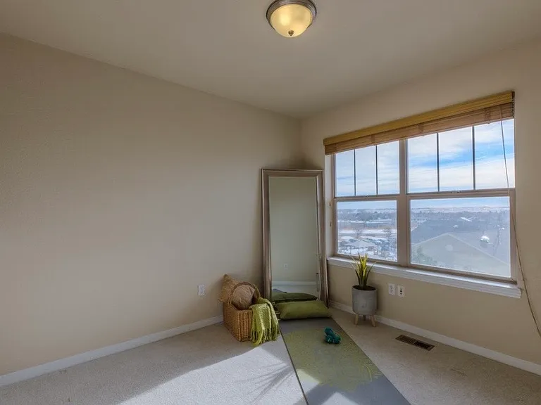 1546 Cottonwood Ave — Photo 22