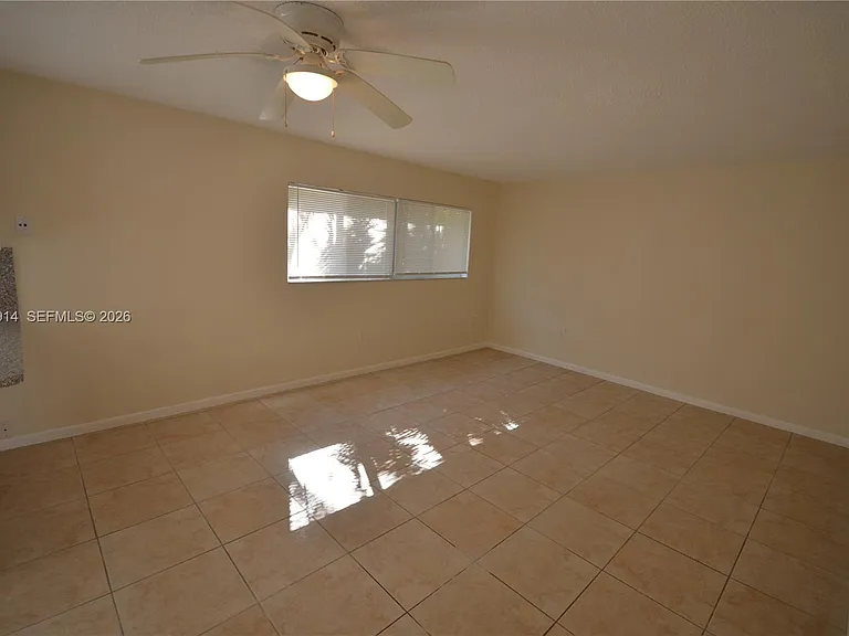 7626 NE 6th Ct #1 — Photo 2