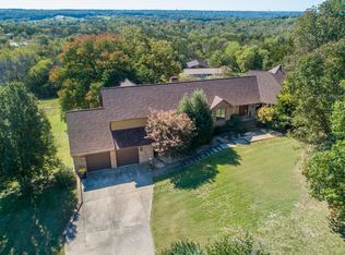 1526 E Groves Dr, Ozark, MO 65721