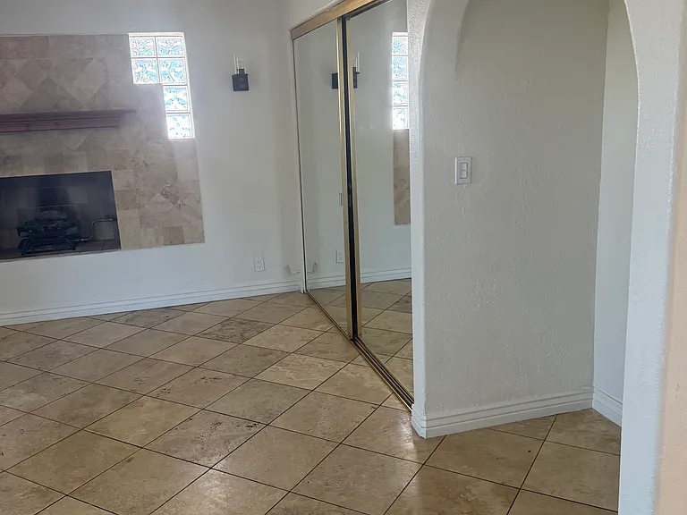 701 W Lewis Ave — Photo 15