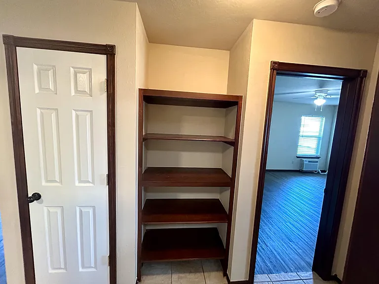 2315 SW H Ave — Photo 1