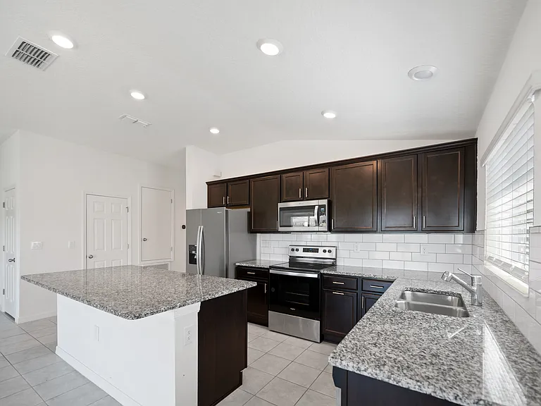 3540 74th Avenue Cir E — Photo 11