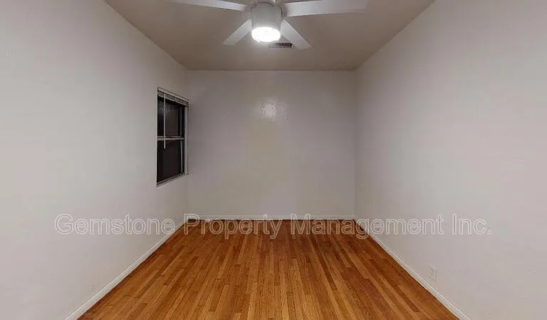 5017 College Ave — Photo 14