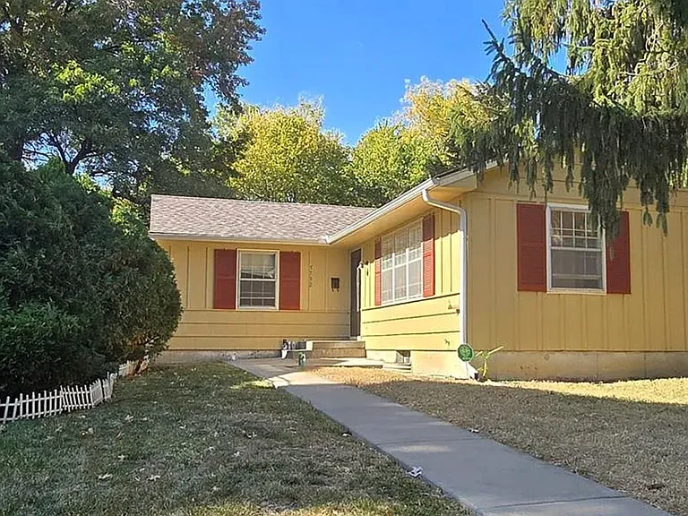 5732 Lydia Ave — Photo 1