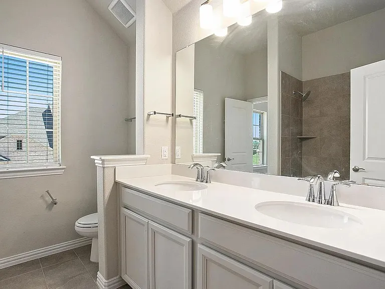5529 Liberty Dr — Photo 19