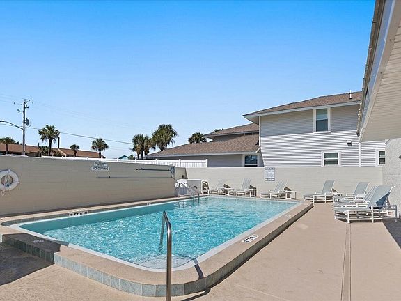 4th image of 3150 S Fletcher Ave APT 301