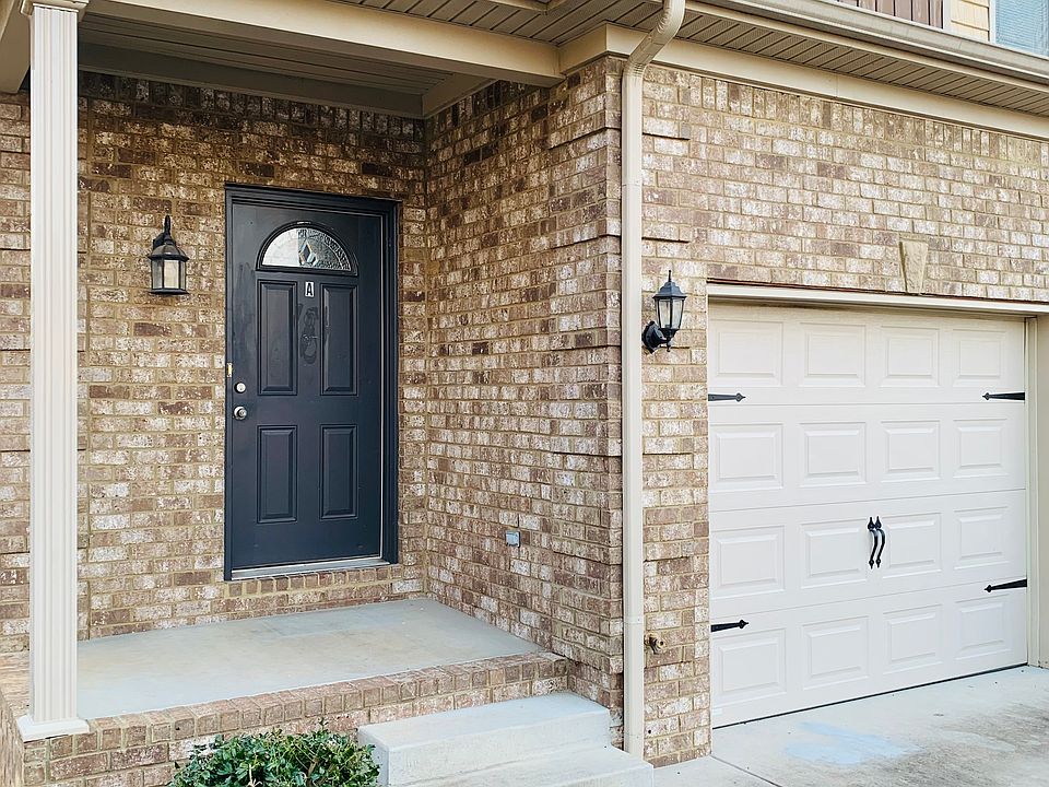 1st image of 520 Village Creek Dr #C