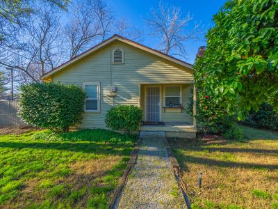 391 Smile Pl, Redding, CA, 96001