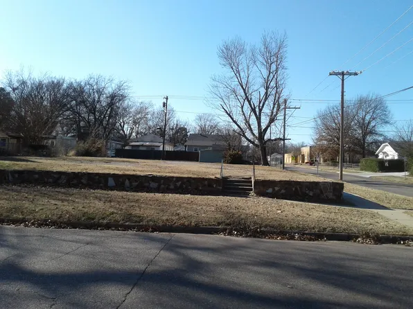 736 N Park Ave, Shawnee, OK 74801