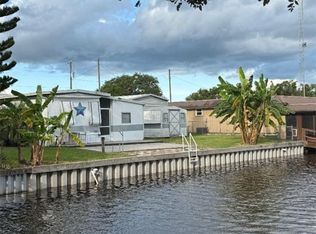 1026 Ridgewater Ln, Moore Haven, FL 33471