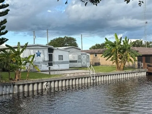 1026 Ridgewater Ln, Moore Haven, FL 33471