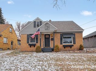 1161 Dorroll St NE, Grand Rapids, MI 49505