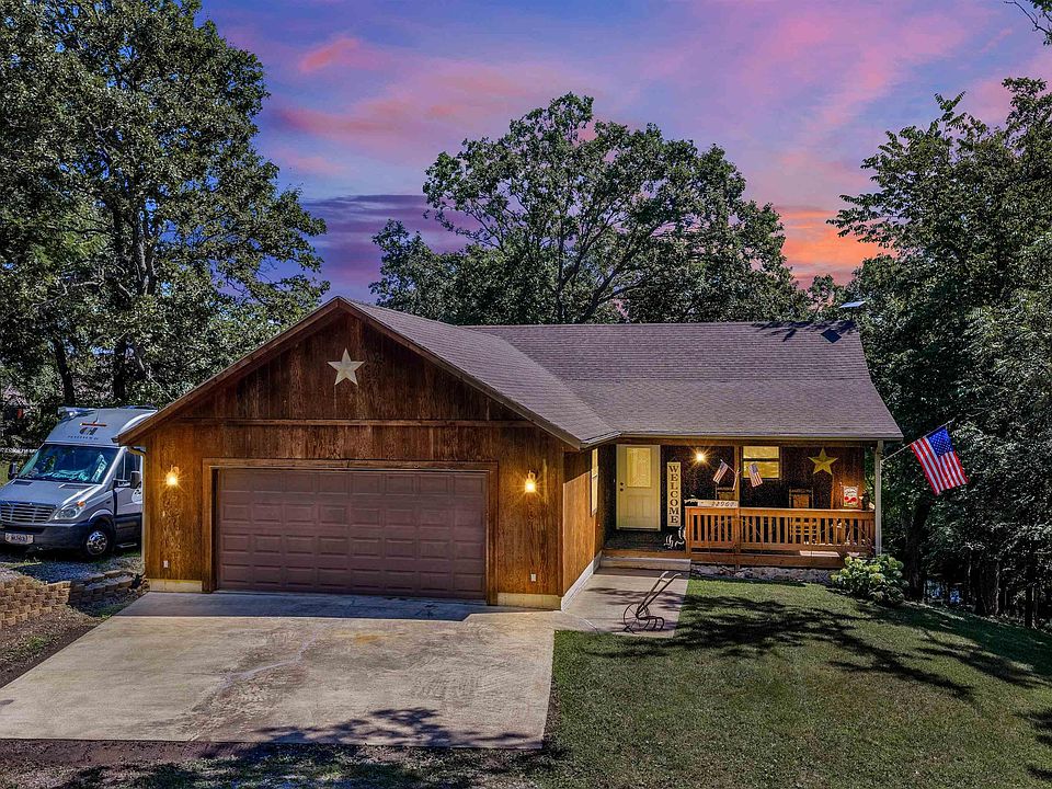 1st image of 22967 Peppermint Dr