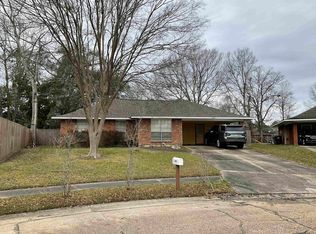 7612 Bassett Dr, Baton Rouge, LA 70817