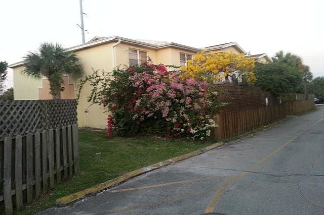 1st image of 4130 NW 79th Ave APT 1E