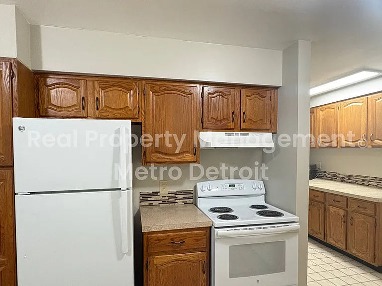 32505 Bell Vine Ct — Photo 8