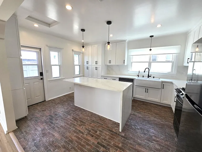 675 Arden Ave — Photo 12