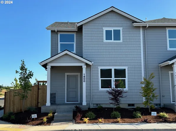 1800 SE Hankel St #1, Dallas, OR 97338