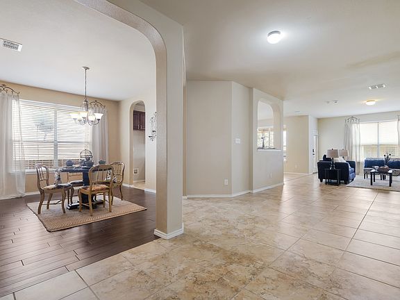 4th image of 5726 Lasalle Way