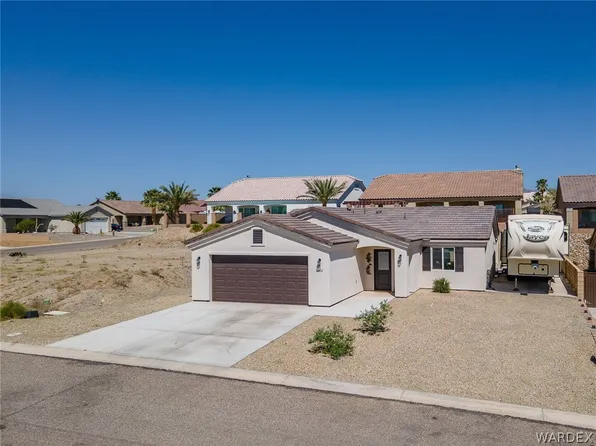 6082 S Tenderfoot Ln, Fort Mohave, AZ 86426