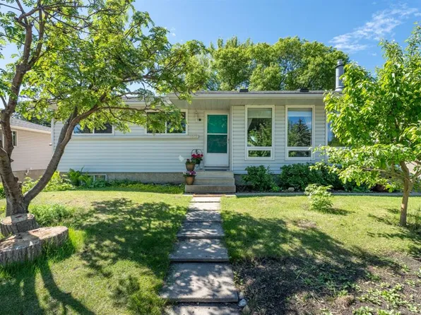 1019 N Lysander Dr SE, Calgary, AB T2C 1R8