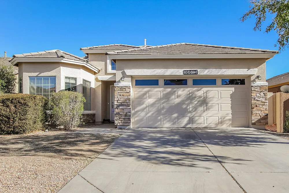 3 bed, 2.0 bath, 1534 sqft, $2,030 — Photo 1