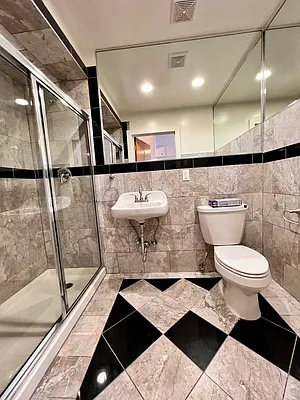 Rented by City Connections Realty | media 10