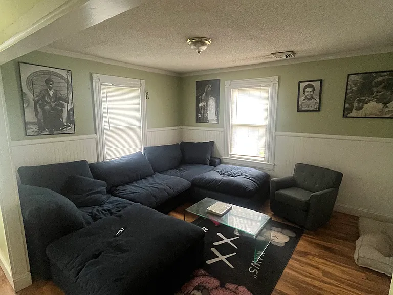 177 E Main St — Photo 8