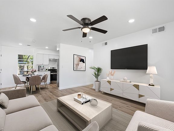 2nd image of 204 S Lillis Ln