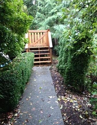 4th image of 2484 Autumnwood Ct